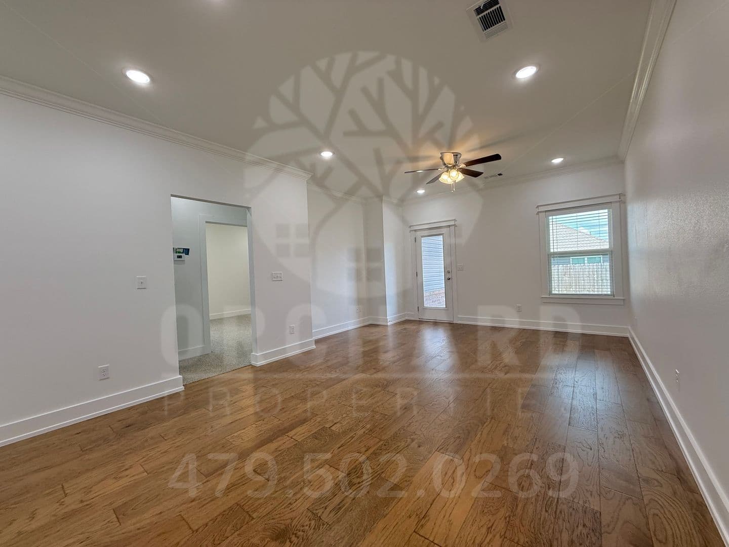 Siloam Springs Apartment: 3007 N Conway Drive