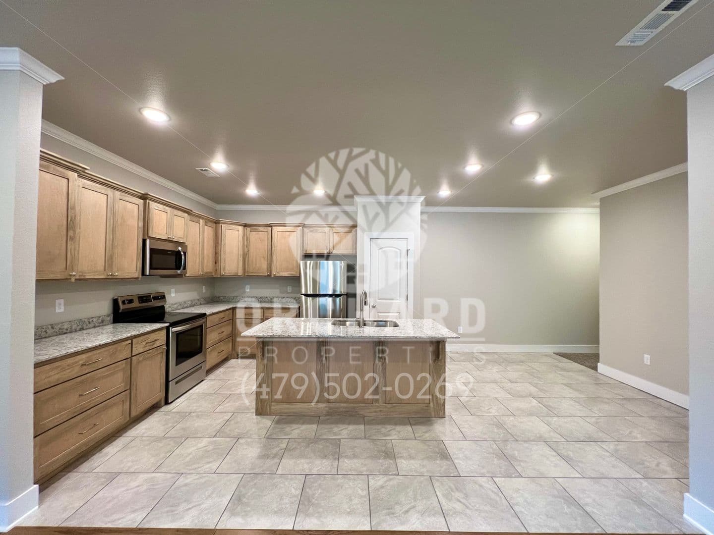 Tontitown Apartment: 544 Bradford Drive