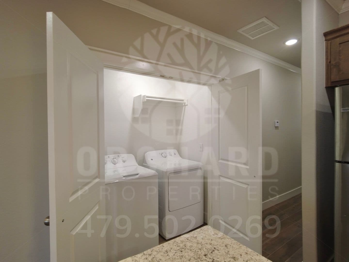 Siloam Springs Apartment: 3000-3010 N. Conway Drive