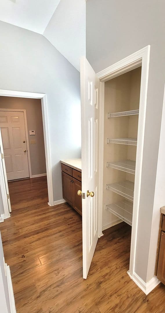 Montgomery House: 3500 Claiborne Circle