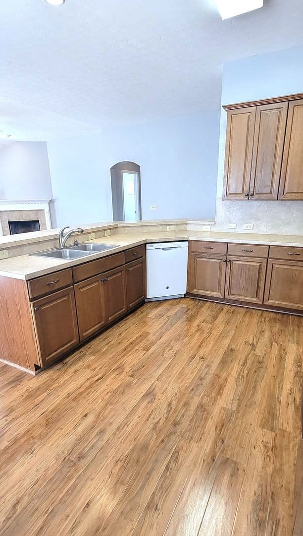 Montgomery House: 3500 Claiborne Circle