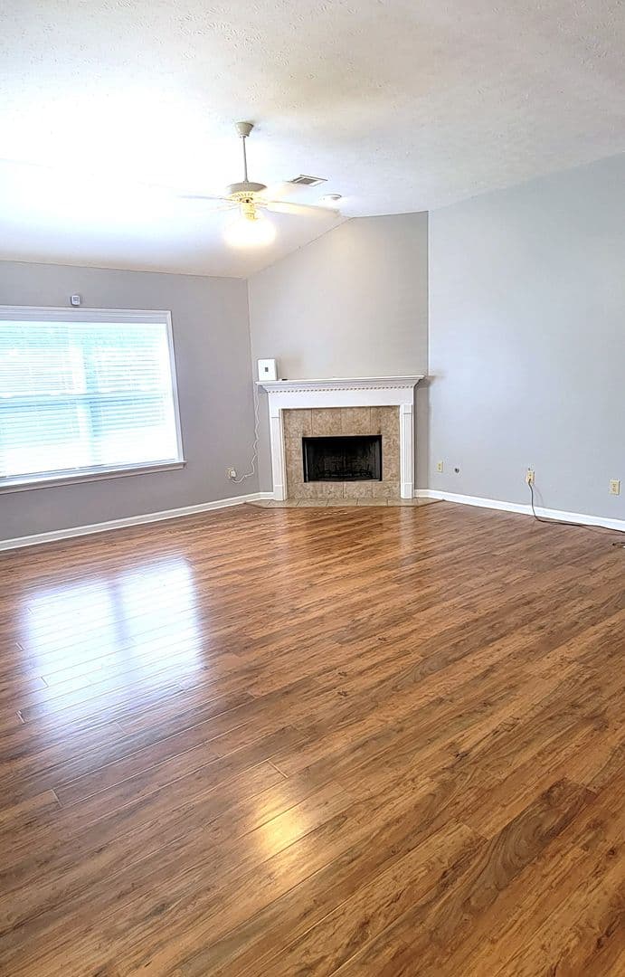 Montgomery House: 3500 Claiborne Circle