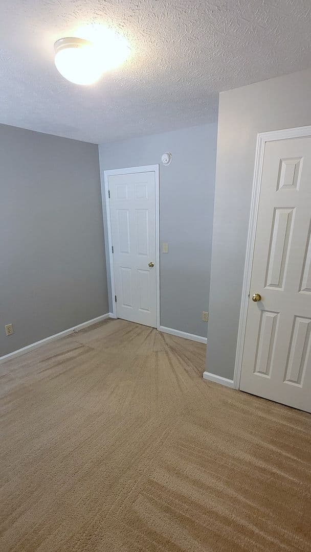 Montgomery House: 3500 Claiborne Circle