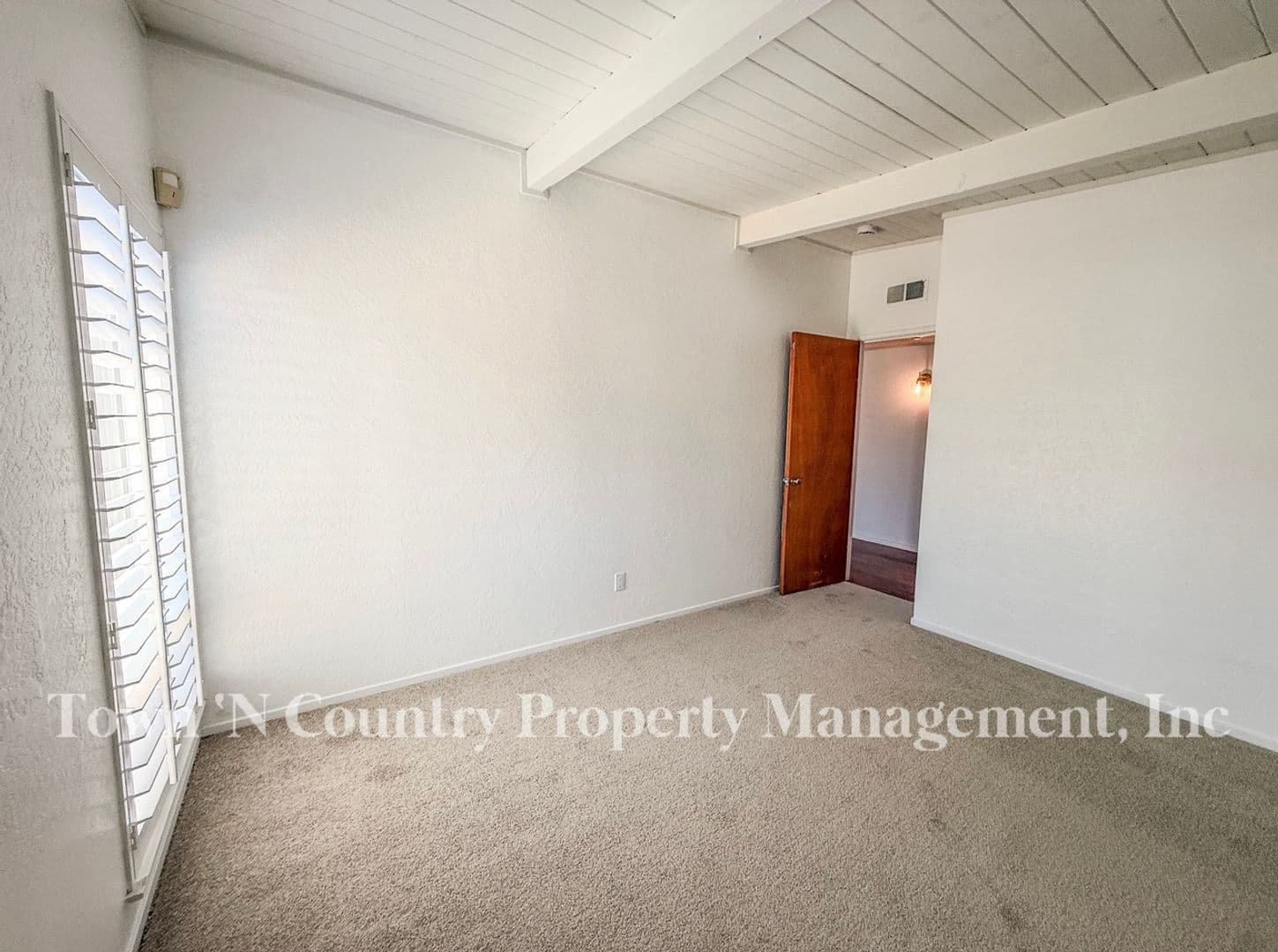 Seaside House: 1830 Military Ave.