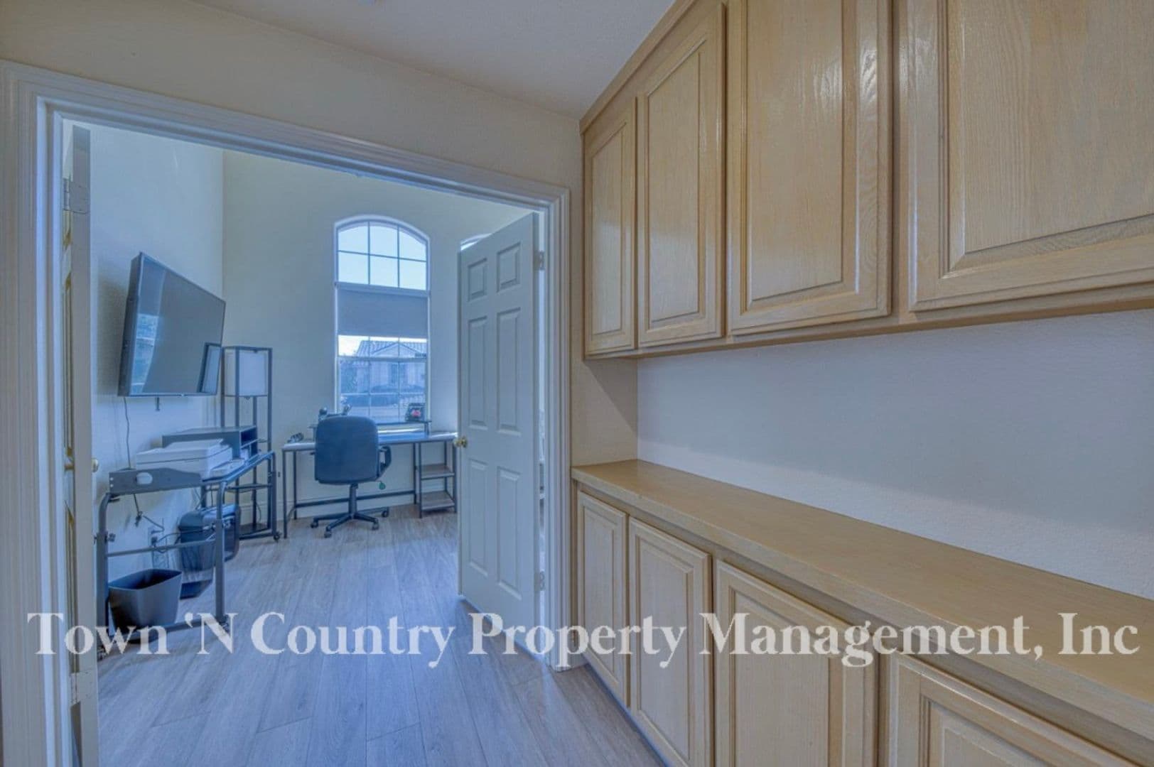 Salinas House: 17677 River Run Rd.