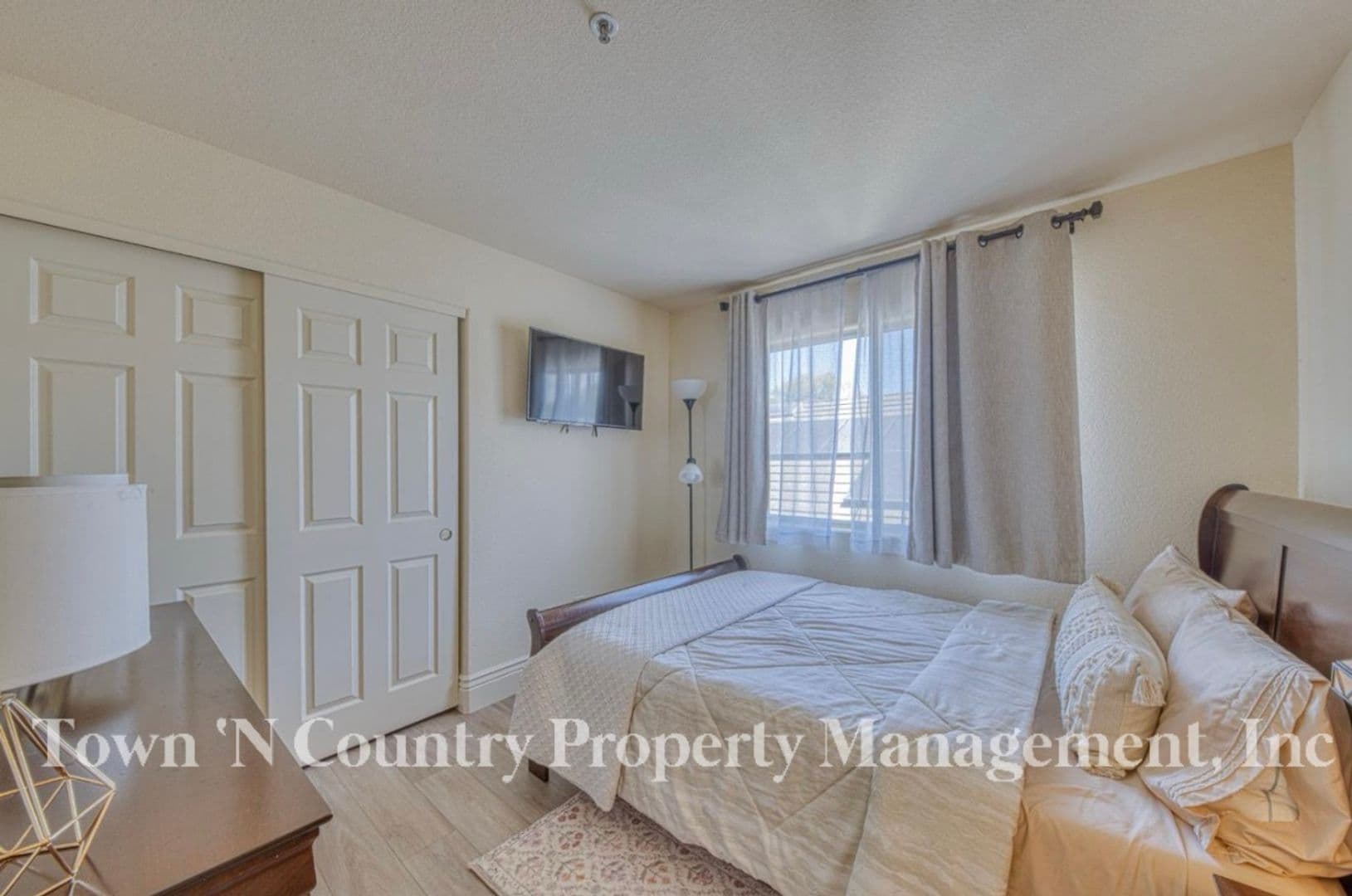 Salinas House: 17677 River Run Rd.