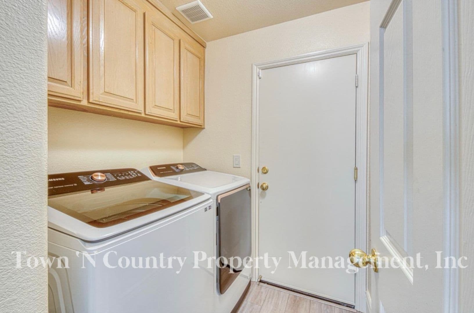 Salinas House: 17677 River Run Rd.