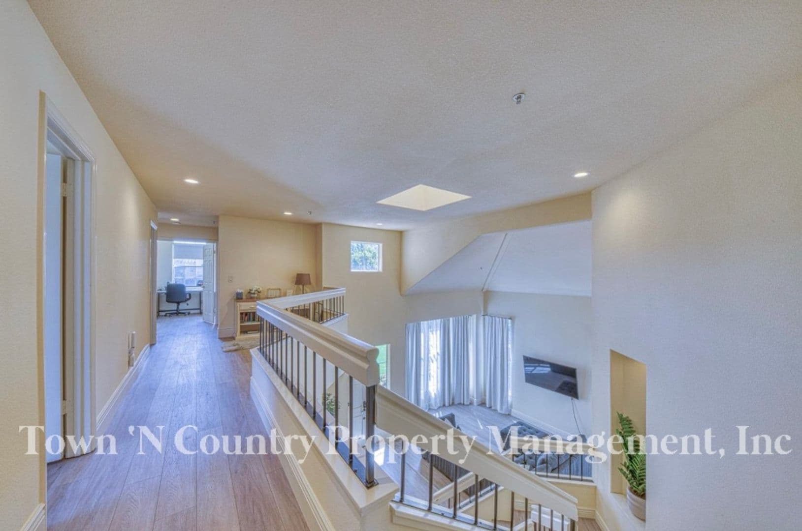 Salinas House: 17677 River Run Rd.