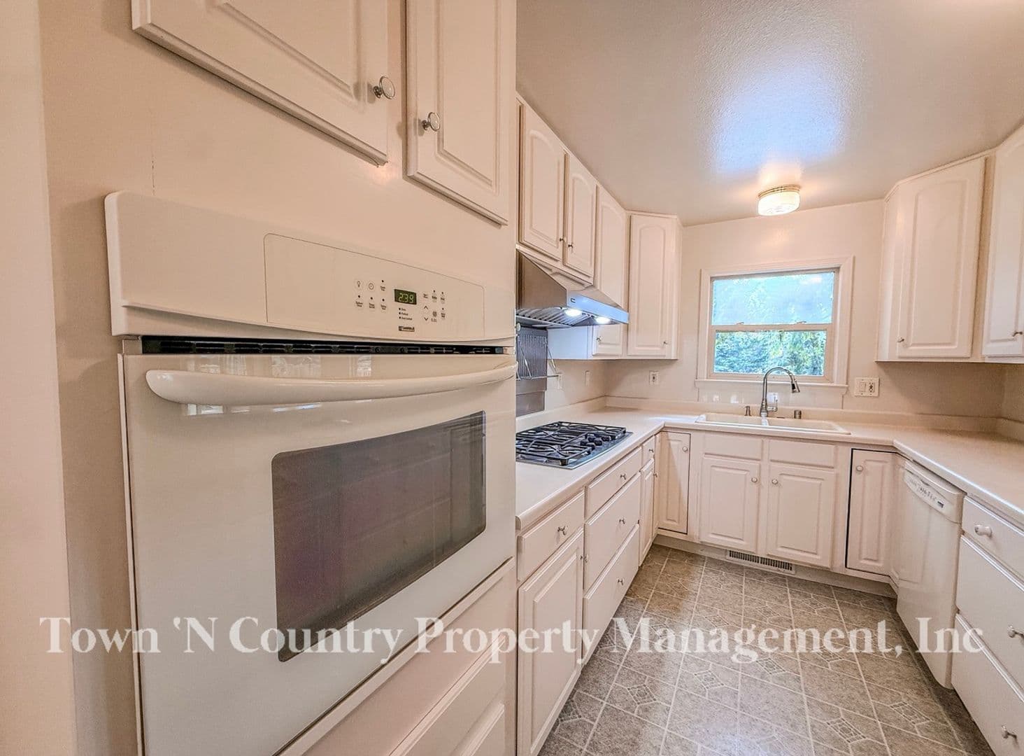 Carmel House: 26142 Carmel Knolls Dr.