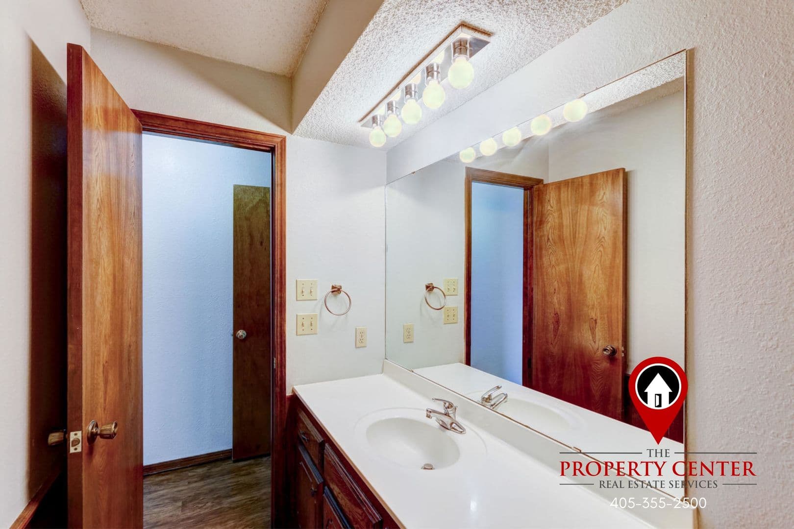 Midwest City House: 409 Delia Street