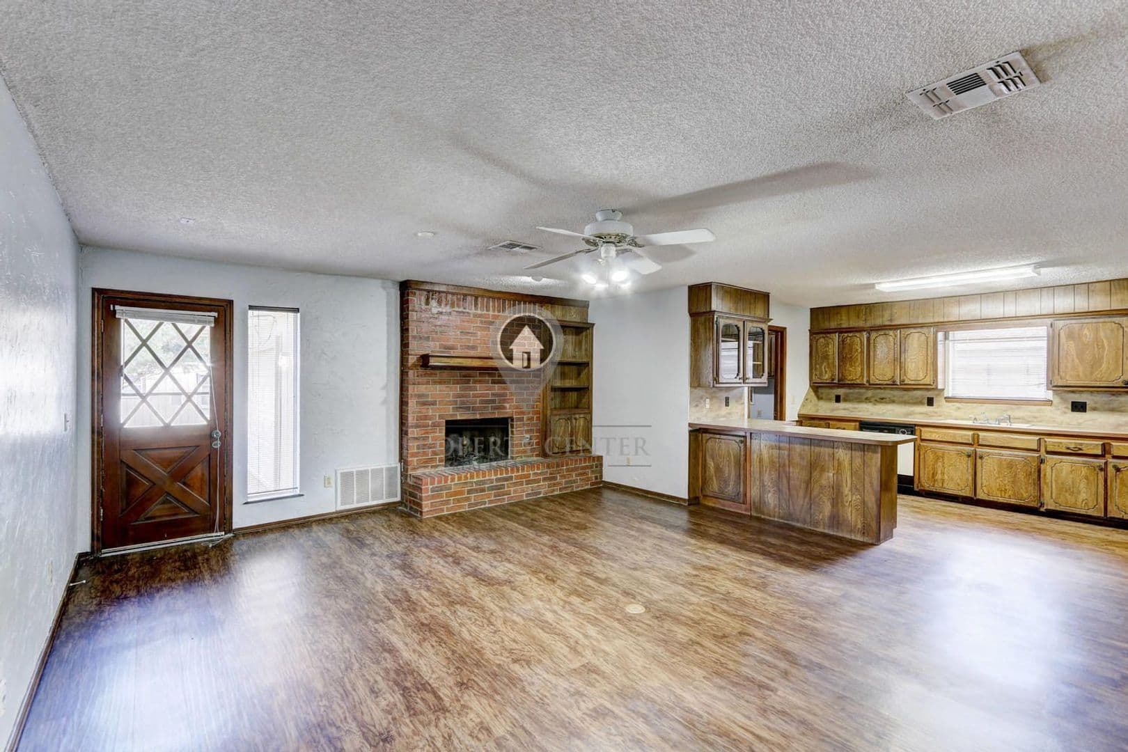 Midwest City House: 409 Delia Street
