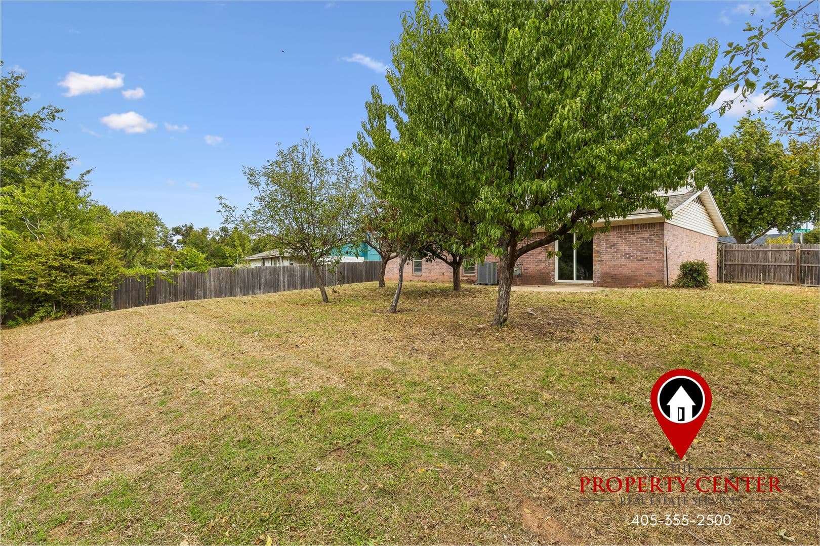 Norman House: 830 Douglas Dr
