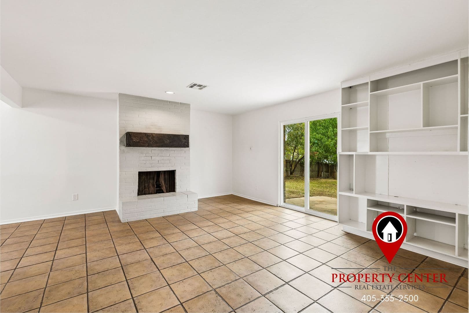 Norman House: 830 Douglas Dr