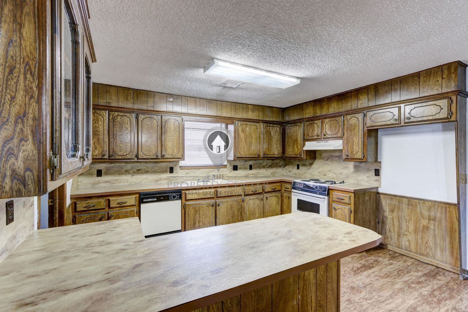 Midwest City House: 409 Delia Street