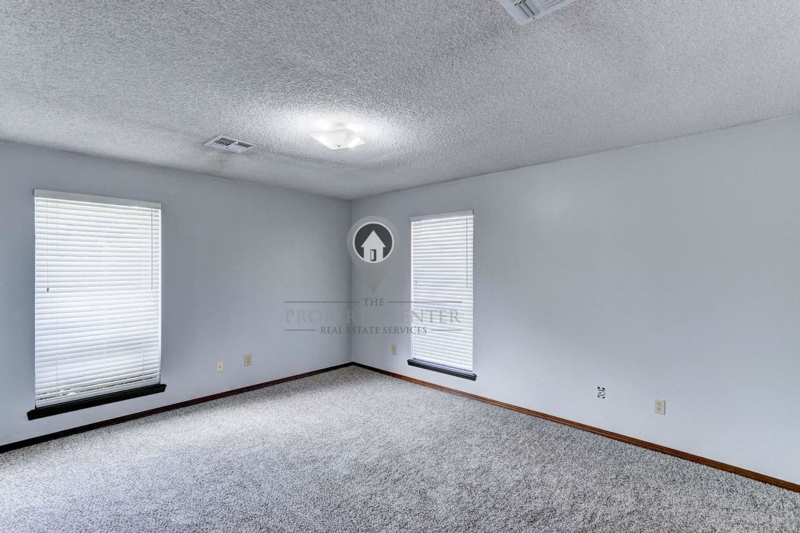 Midwest City House: 409 Delia Street