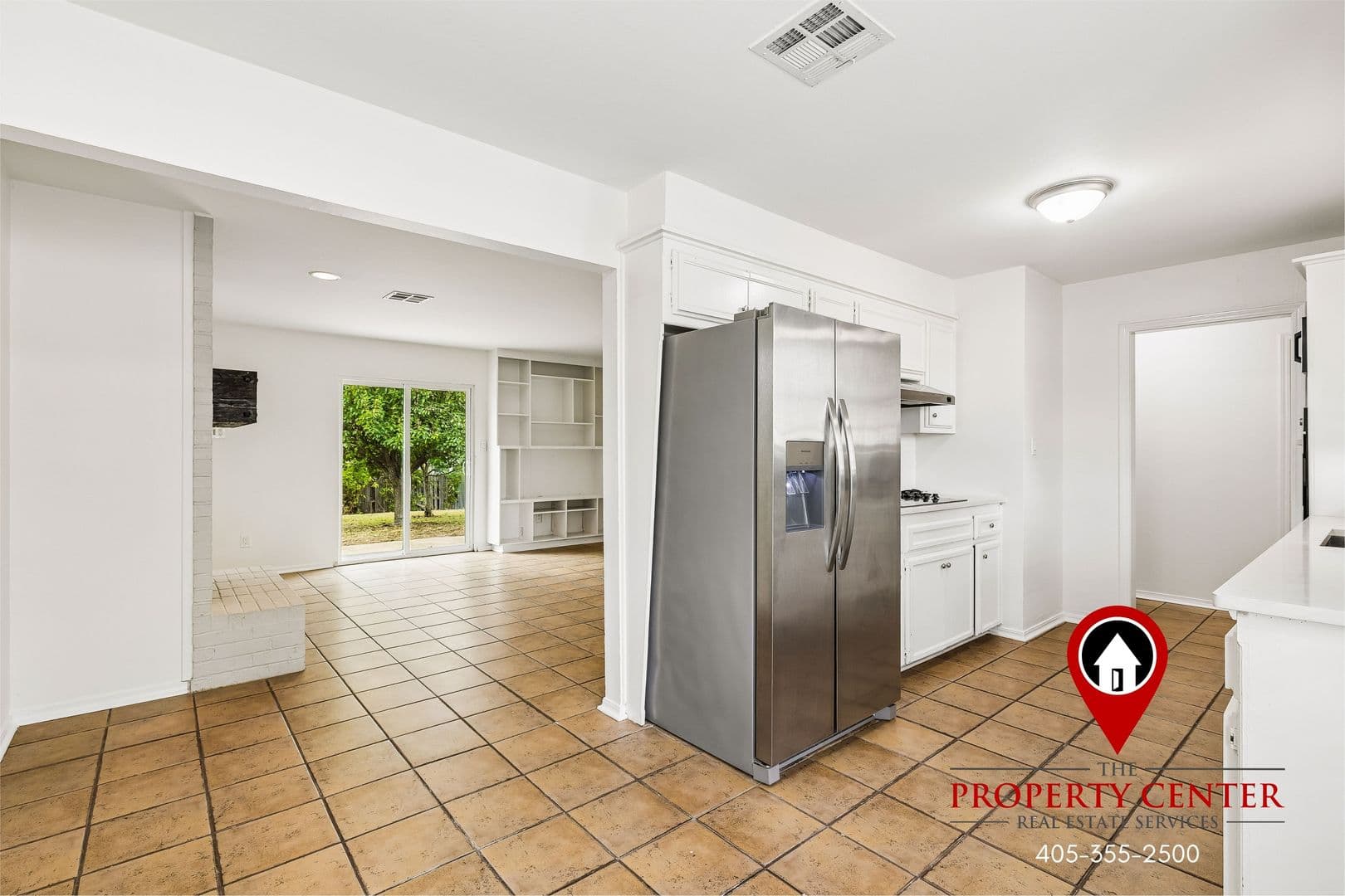 Norman House: 830 Douglas Dr