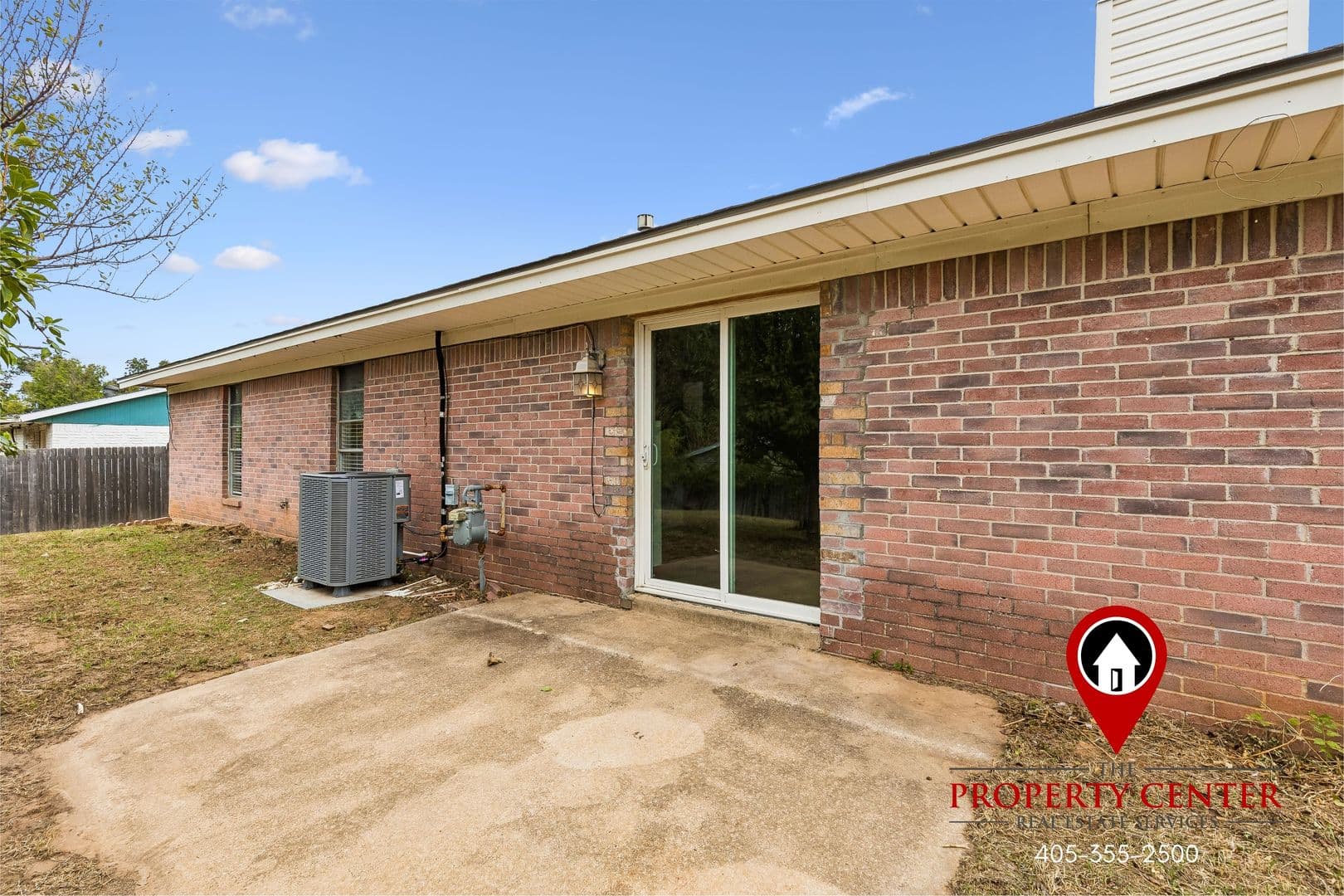Norman House: 830 Douglas Dr