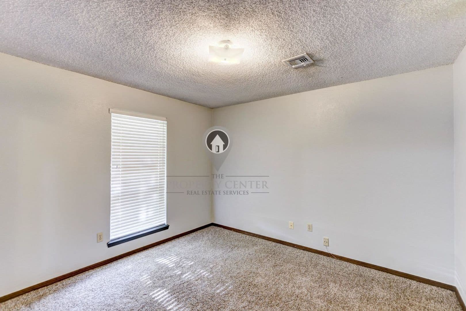 Midwest City House: 409 Delia Street