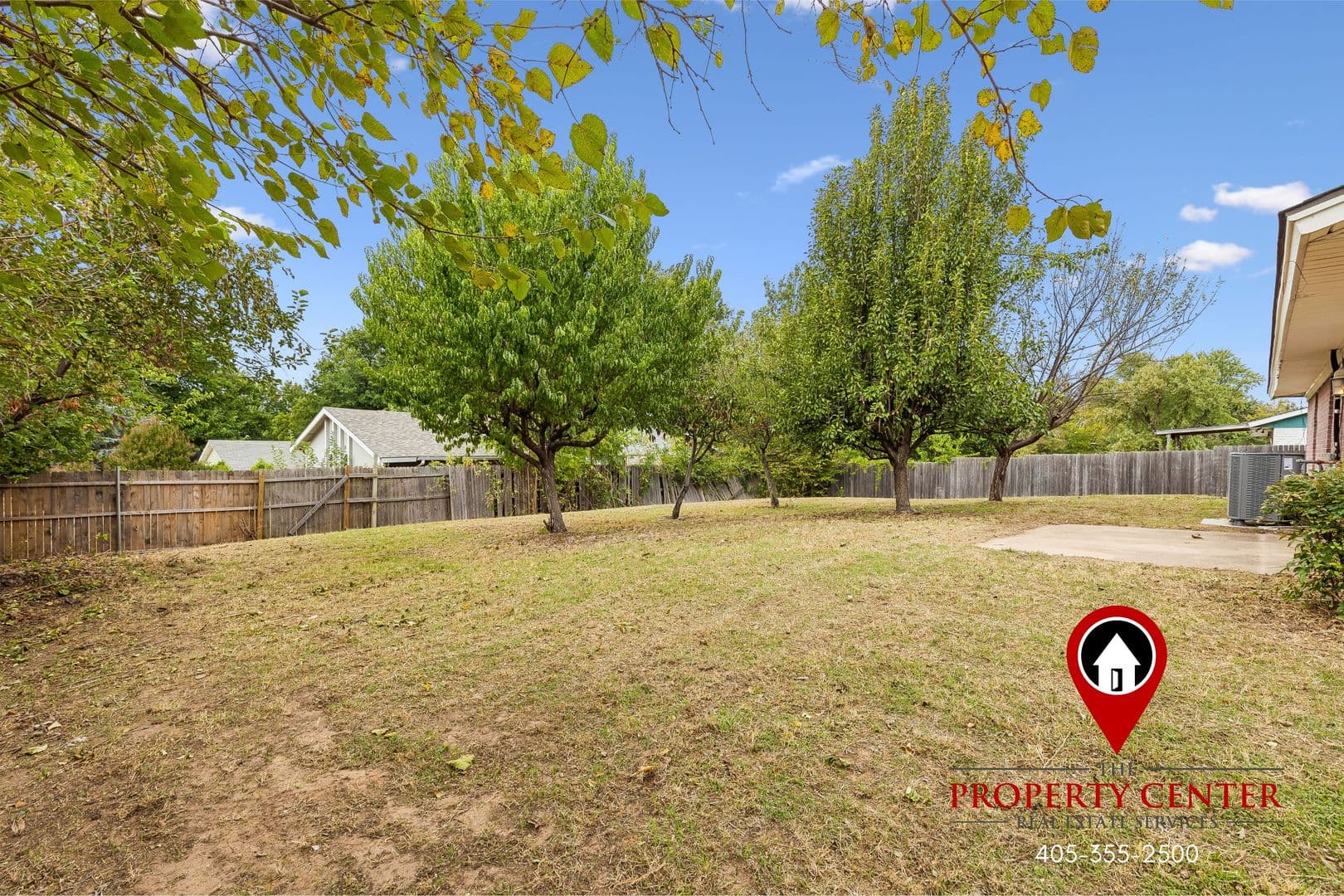 Norman House: 830 Douglas Dr