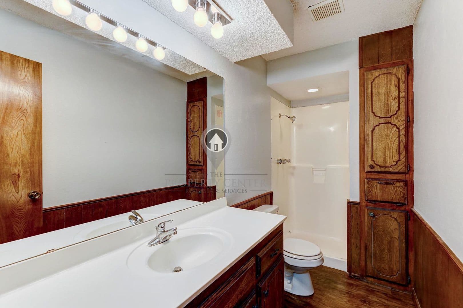 Midwest City House: 409 Delia Street
