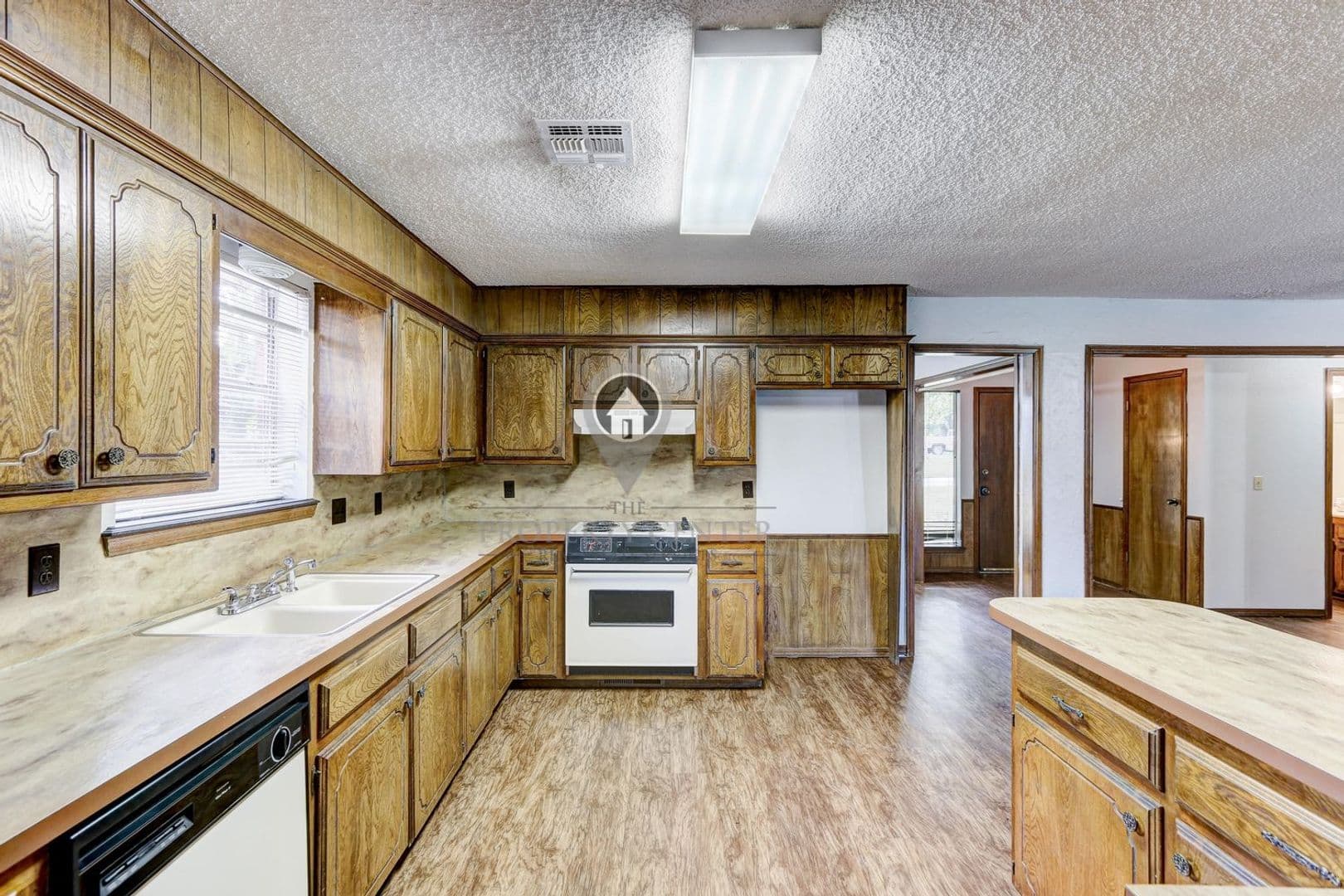 Midwest City House: 409 Delia Street