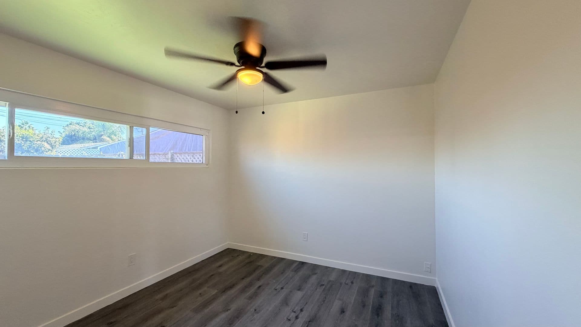 Imperial Beach House: 1055 11th St