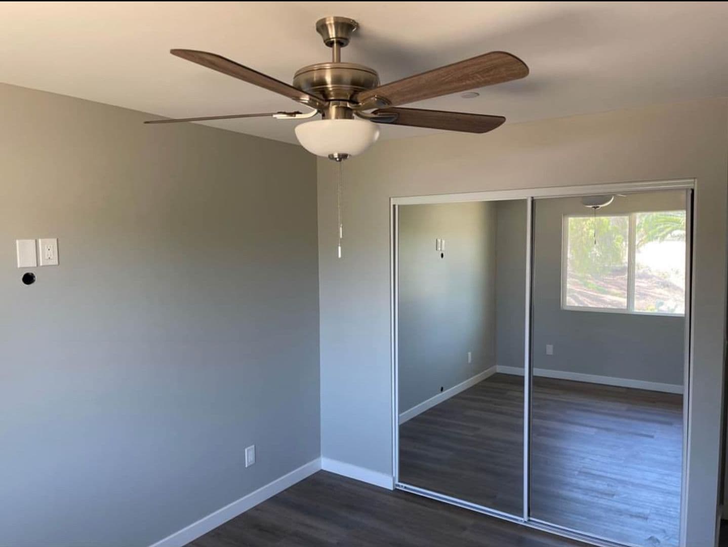 National City Townhome: 827 E 2nd St