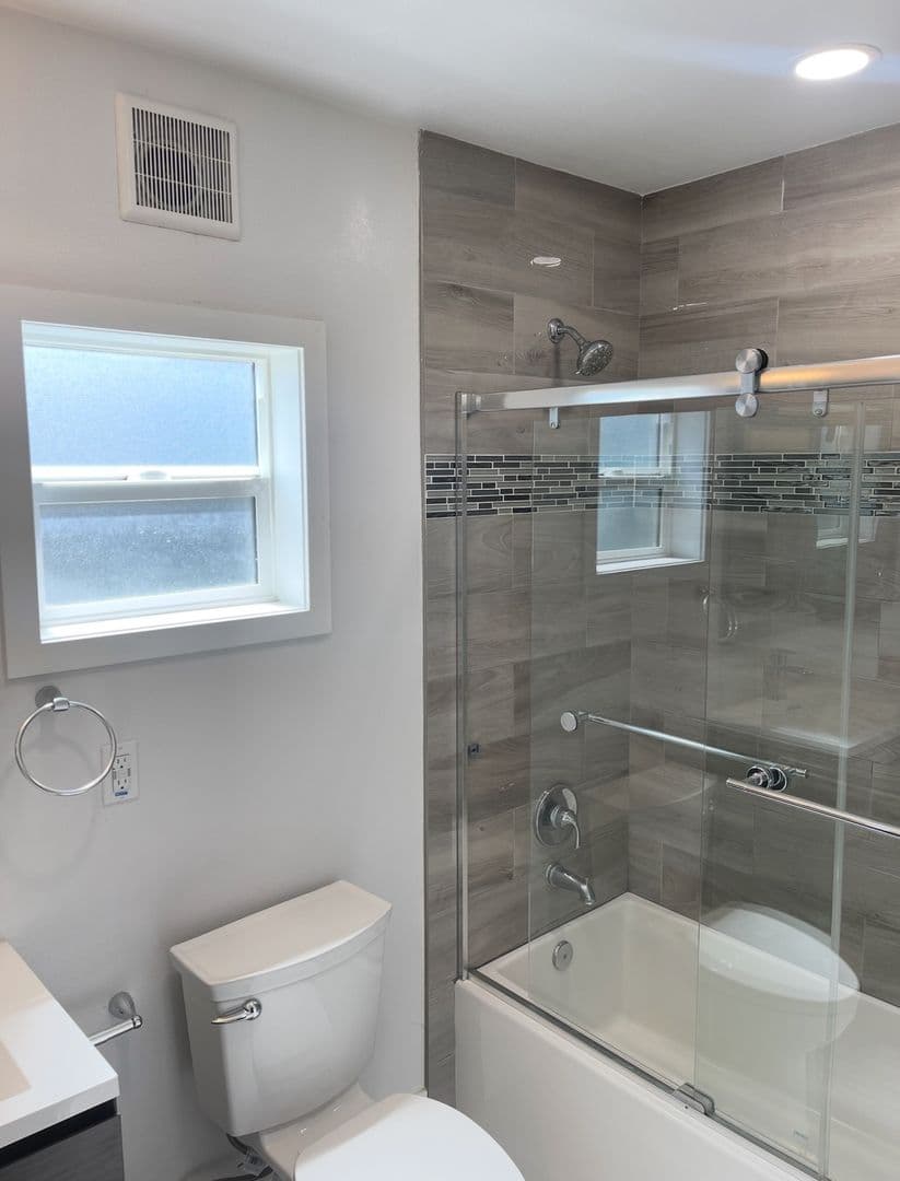 Imperial Beach House: 621 Florence St #A