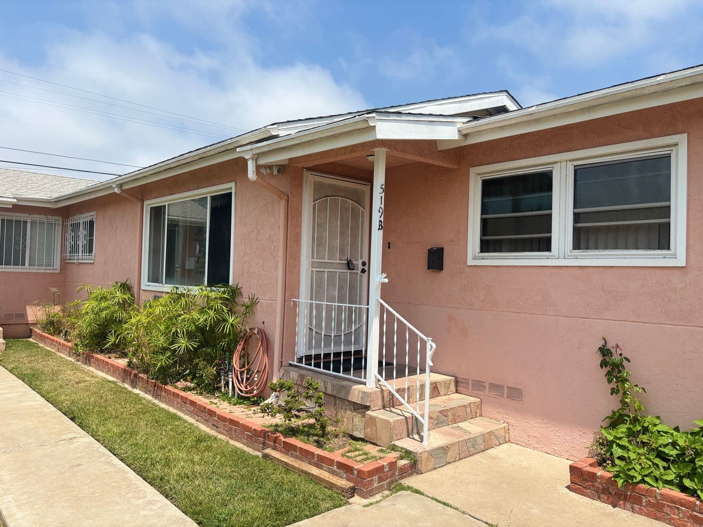 Chula Vista Condo: 519 Center St #B