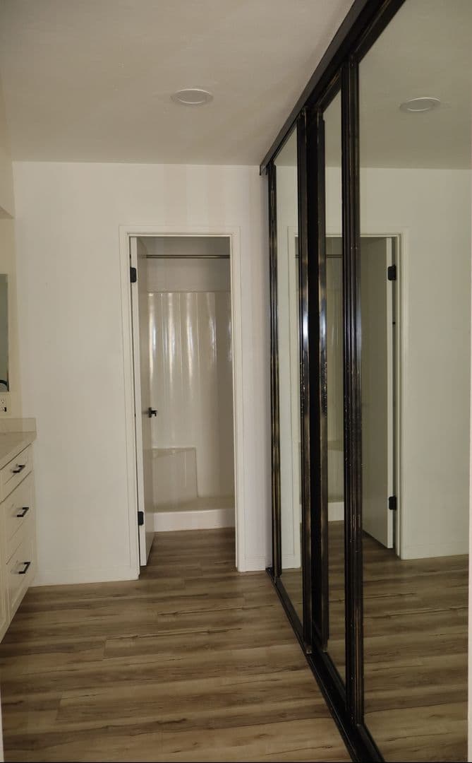 National City Condo: 1910 E 24th St #18