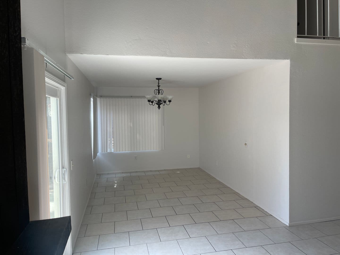 Chula Vista House: 808 Plaza Flora
