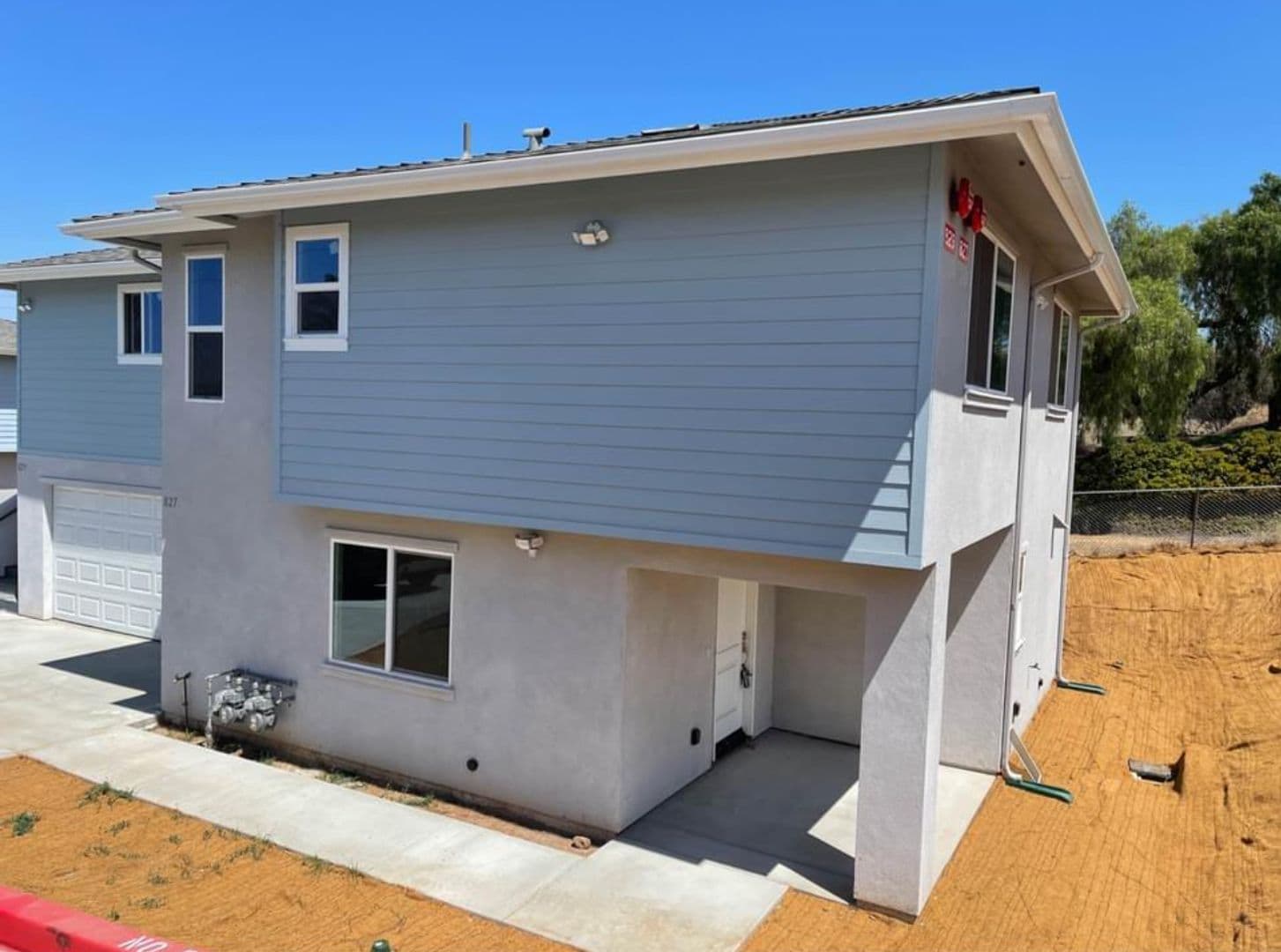 National City Townhome: 827 E 2nd St