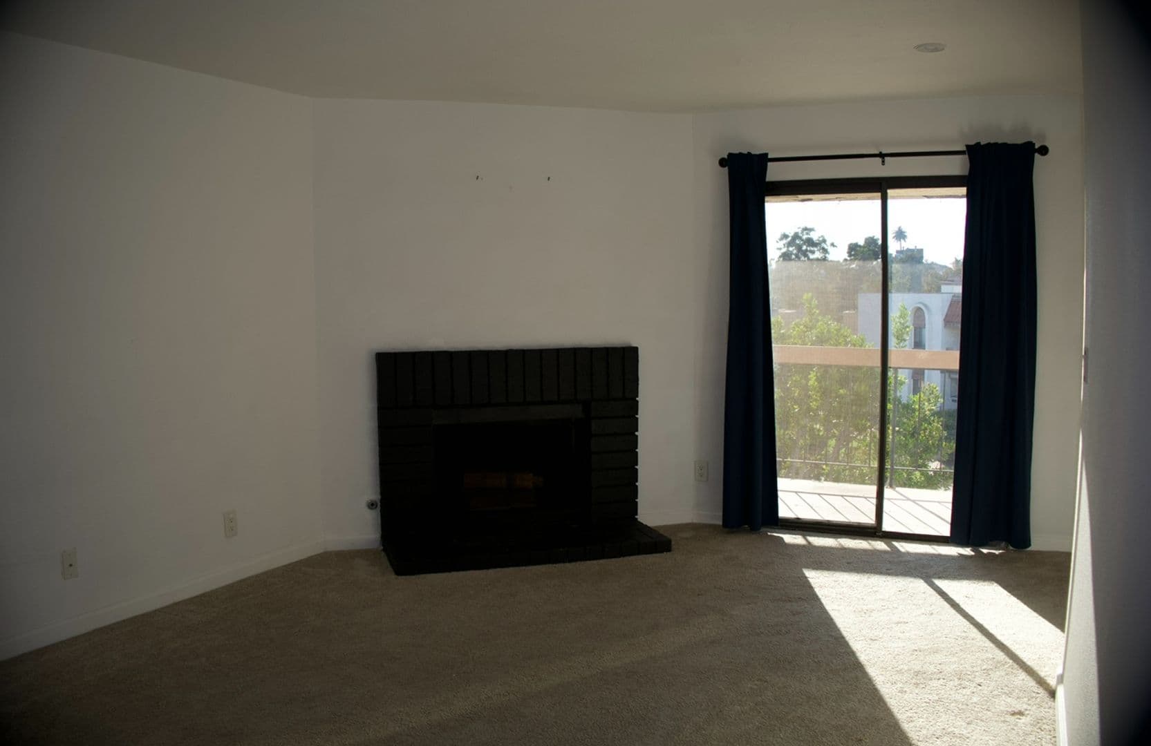National City Condo: 1910 E 24th St #18