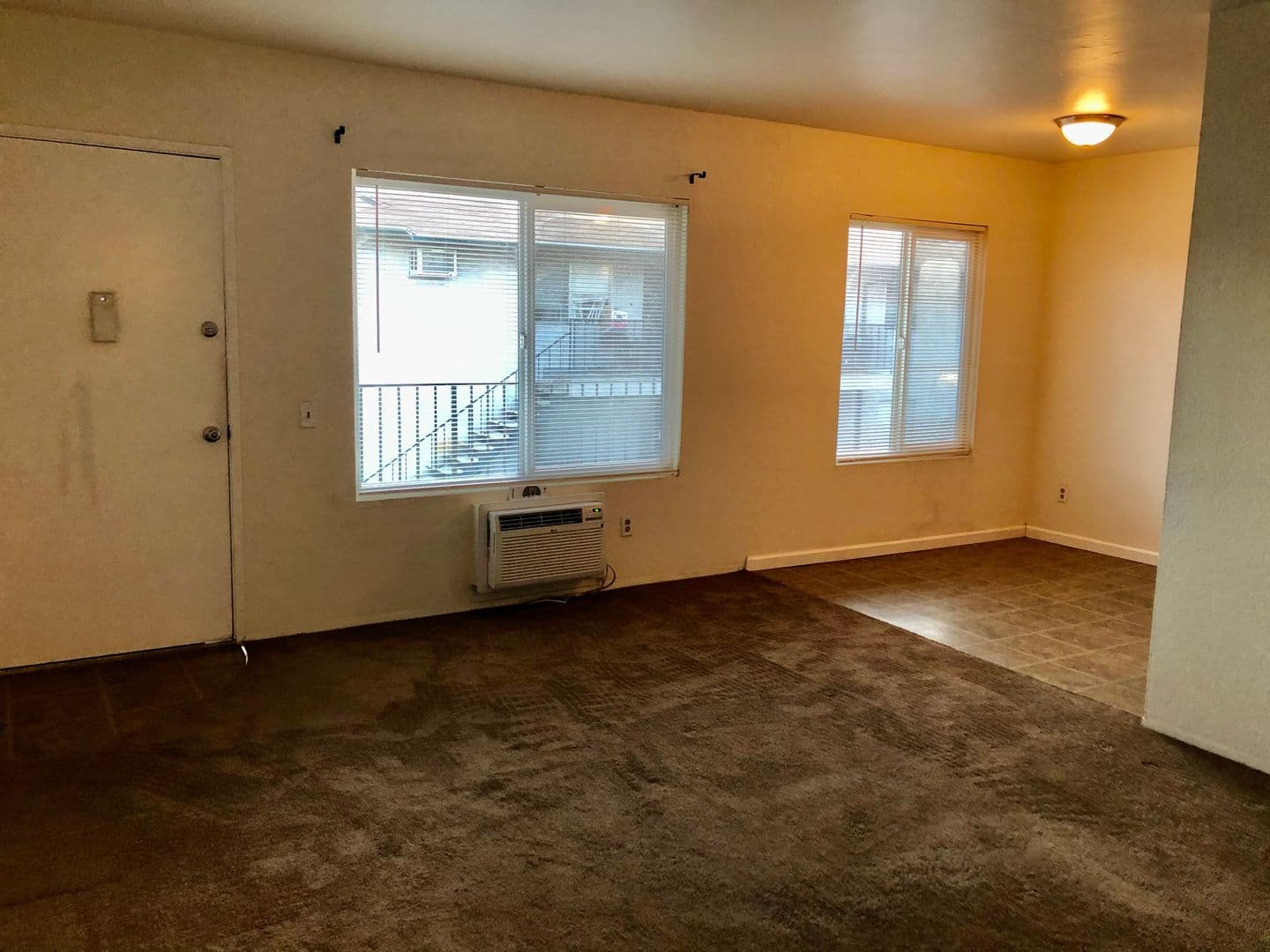 Lakeside Apartment: 12711 Laurel Street