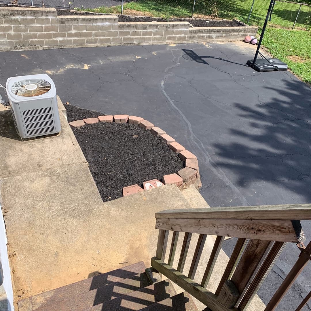 Cincinnati House: 2180 Townhill Drive