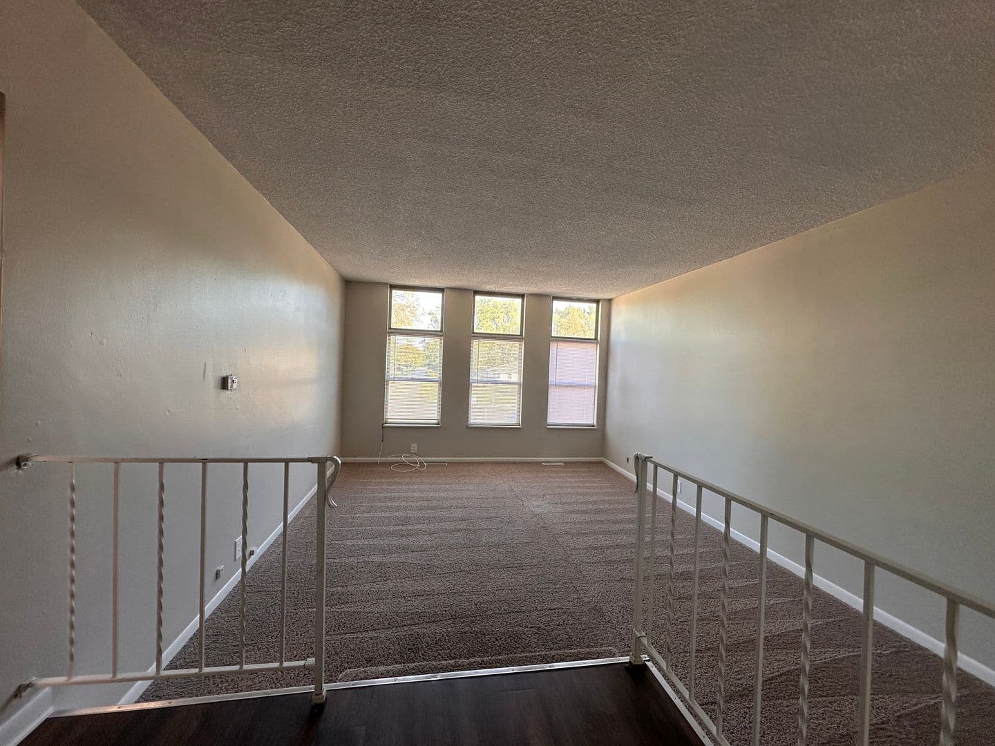 Terre Haute Apartment: 801 E. Springhill Dr