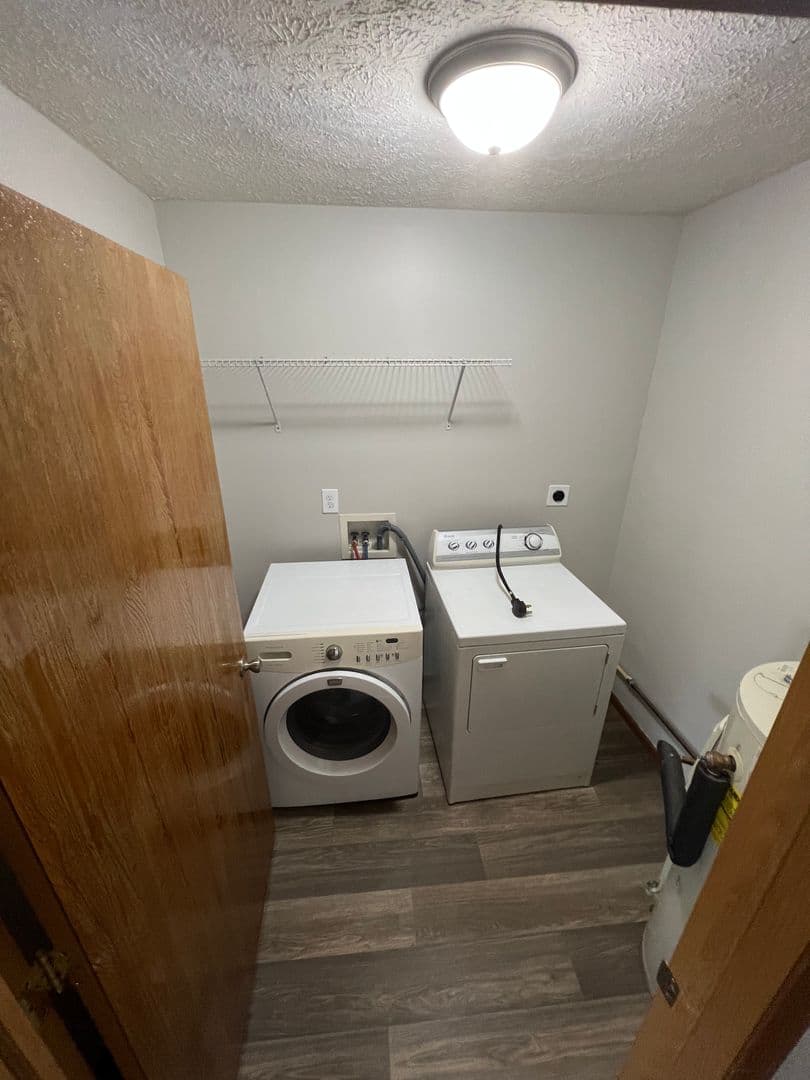 Terre Haute Apartment: 801 E. Springhill Dr