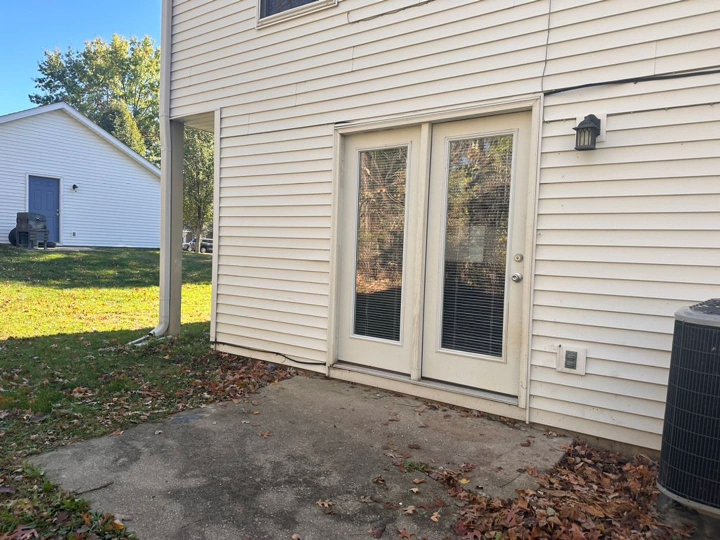 Bloomington Apartment: 1622 S. Curry Pike