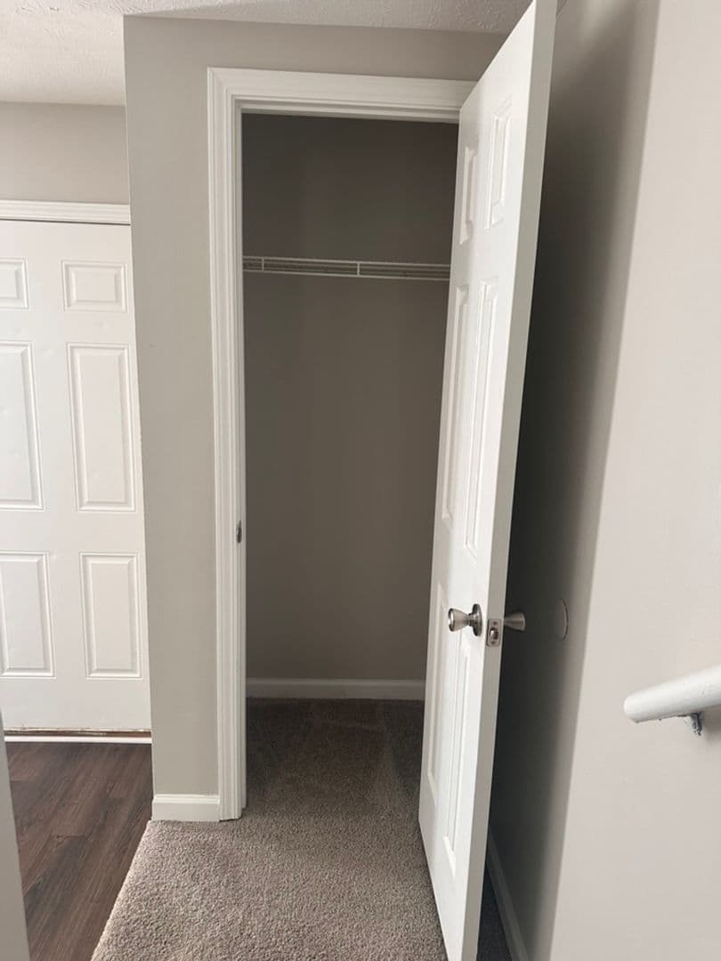 Bloomington Apartment: 1622 S. Curry Pike