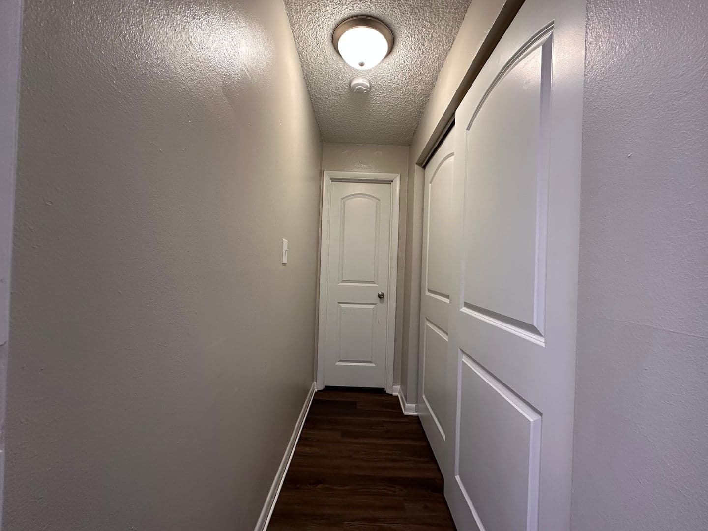 Terre Haute Apartment: 801 E. Springhill Dr