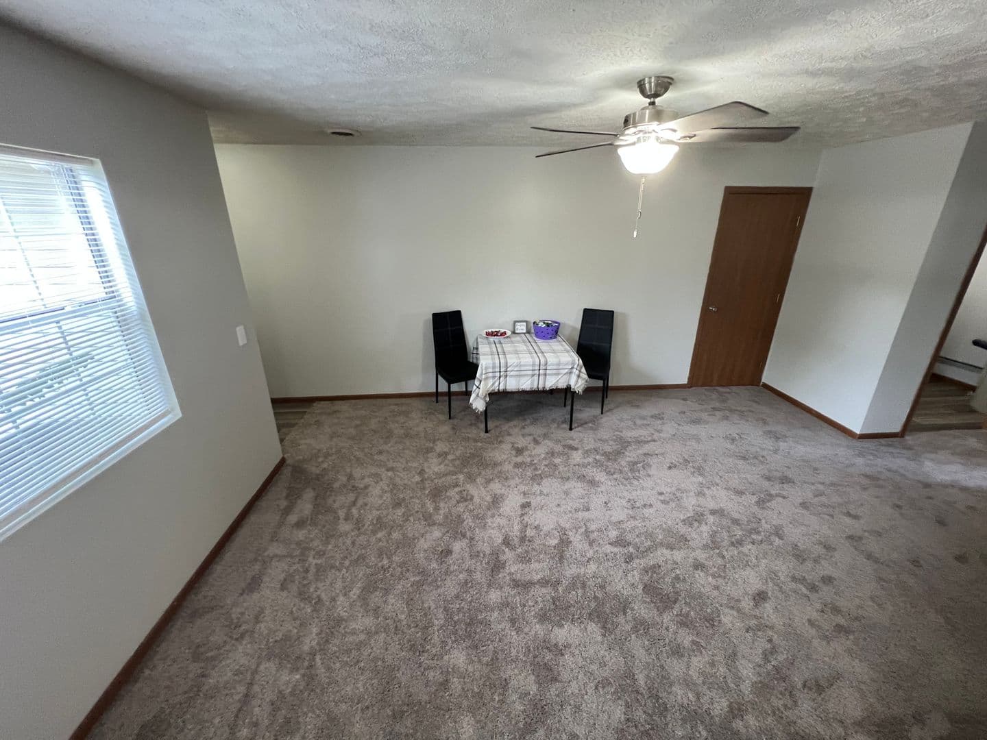 Terre Haute Apartment: 801 E. Springhill Dr