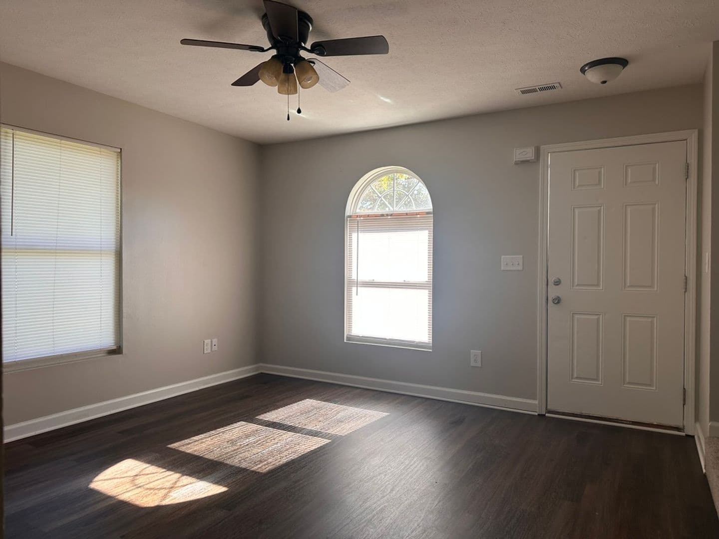 Bloomington Apartment: 1622 S. Curry Pike