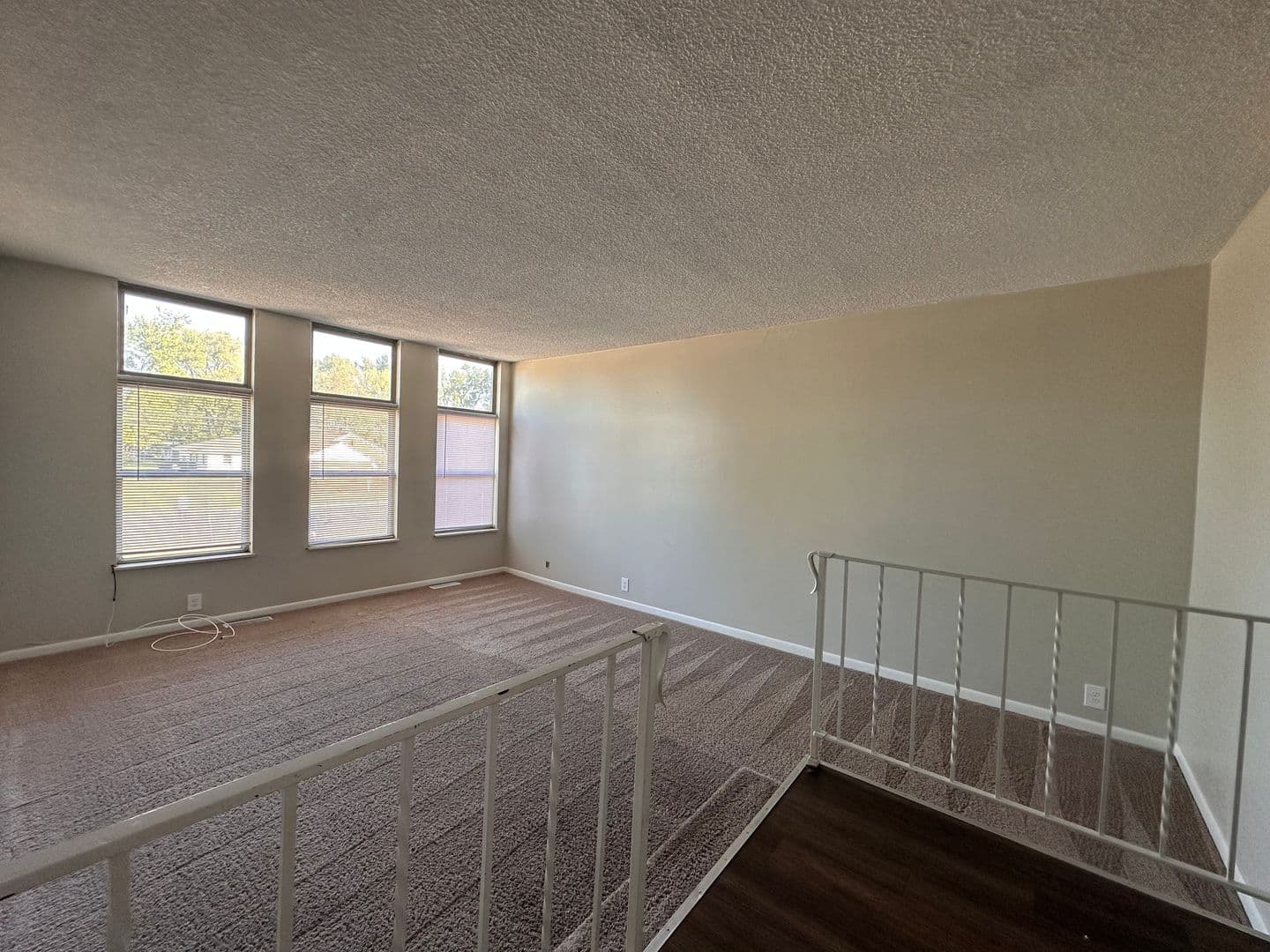 Terre Haute Apartment: 801 E. Springhill Dr