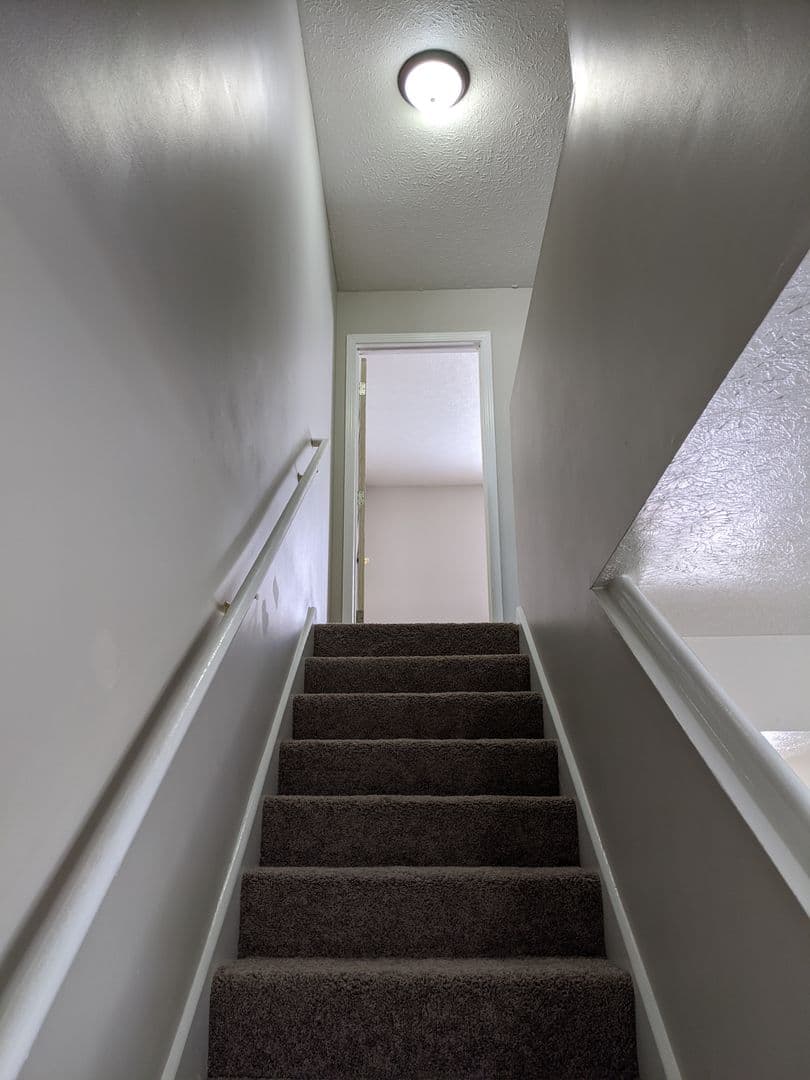 Bloomington Apartment: 1622 S. Curry Pike