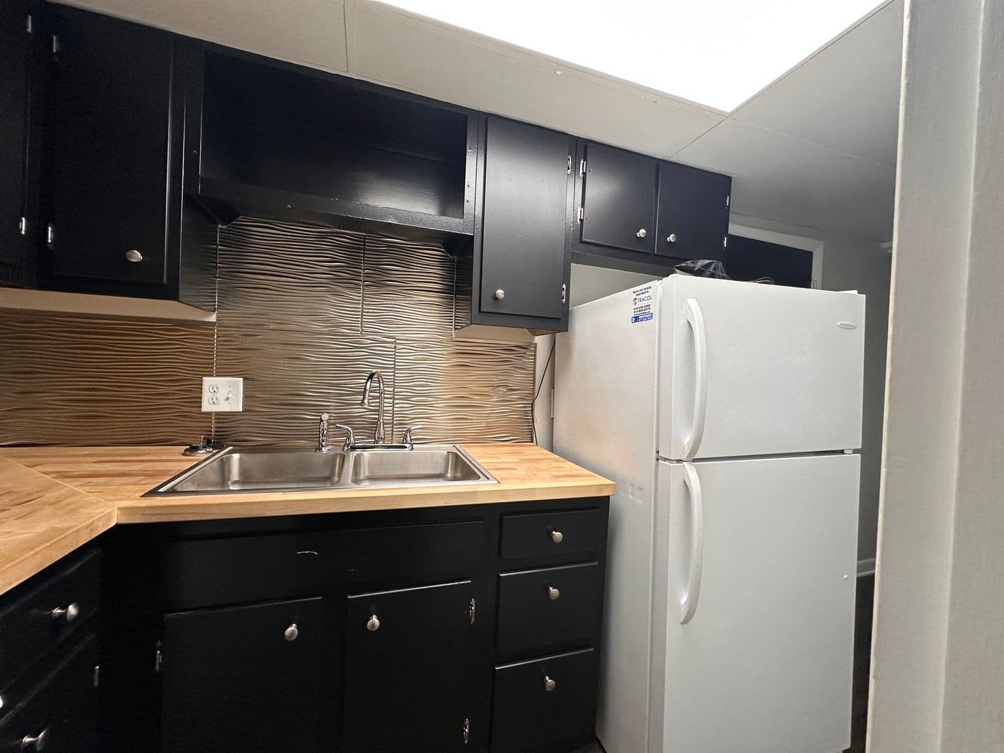 Terre Haute Apartment: 801 E. Springhill Dr