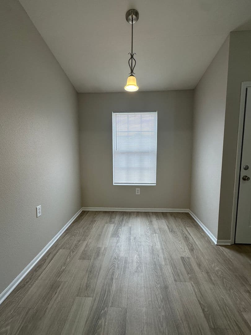 Terre Haute Apartment: Springdale Lane