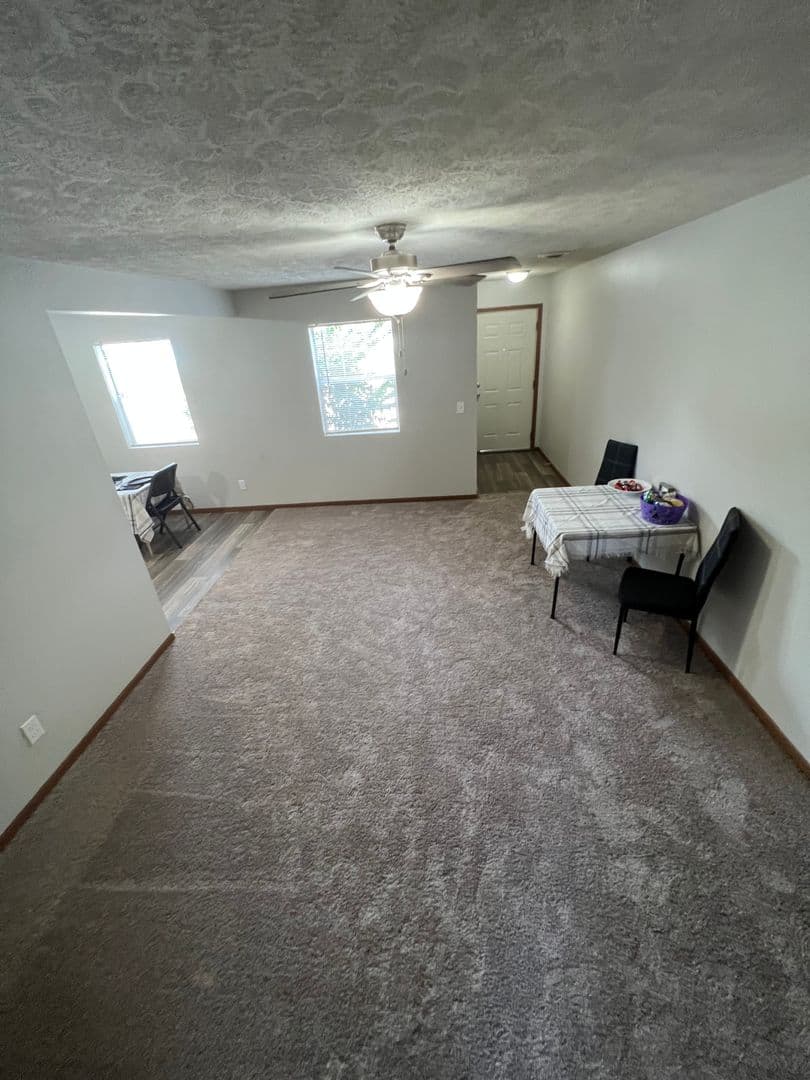 Terre Haute Apartment: 801 E. Springhill Dr