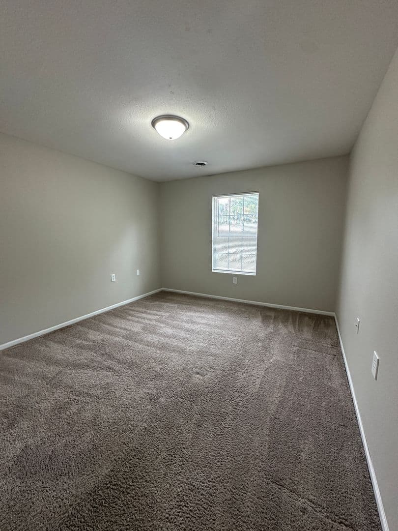 Terre Haute Apartment: Springdale Lane