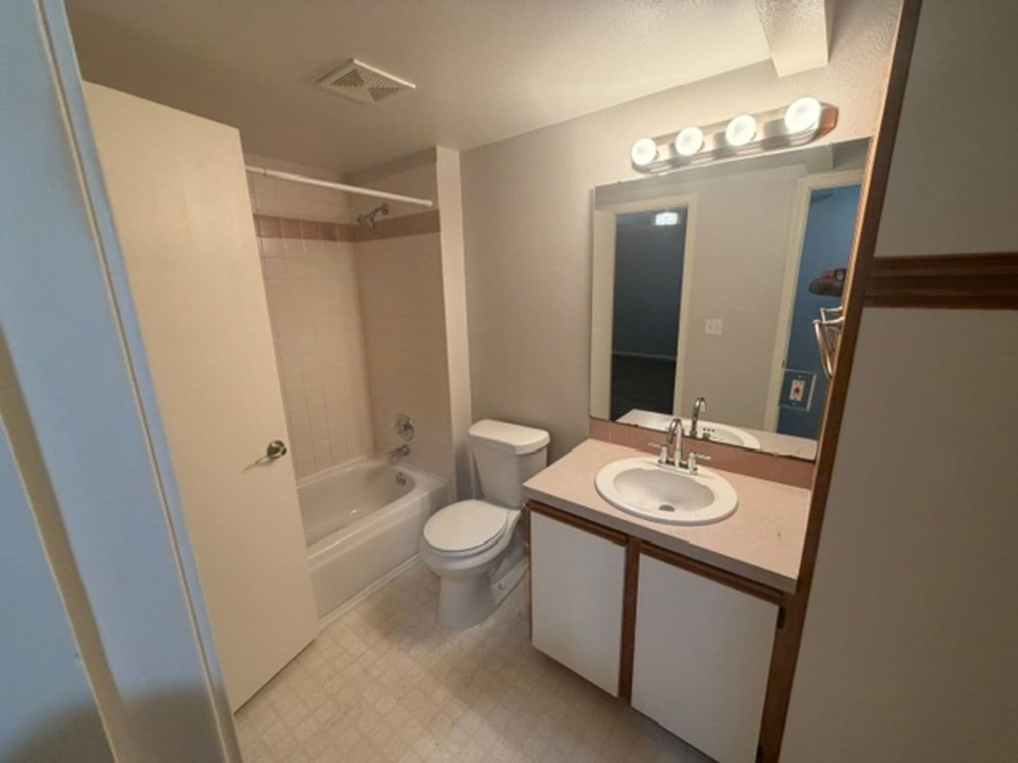 Fort Collins Townhome: 2900 Ross Drive L36