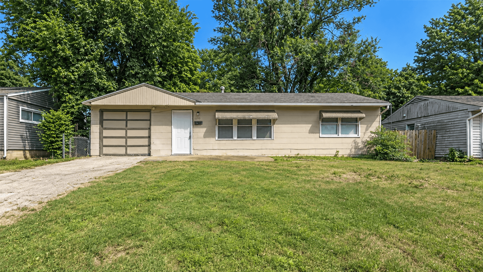 Kansas City House: 10719 Cambridge Ave